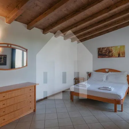 Apt24 - Fellini * Moniga del Garda