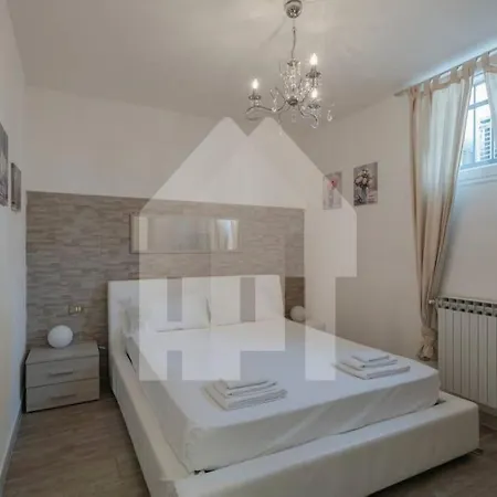 Apt24 - Fellini